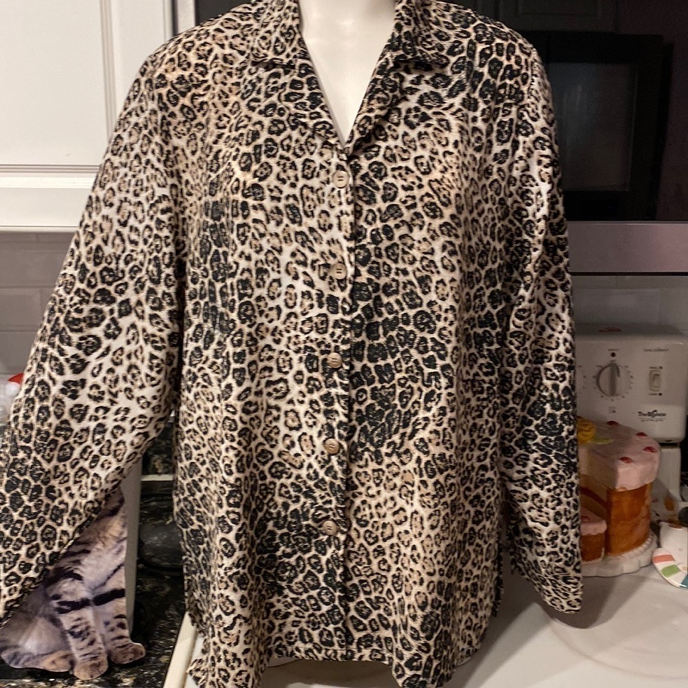 F womens BonWorth casual animal print long sleeve button front shirt size XL